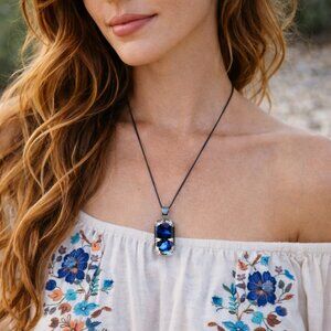 Multicolor dichroic glass pendant